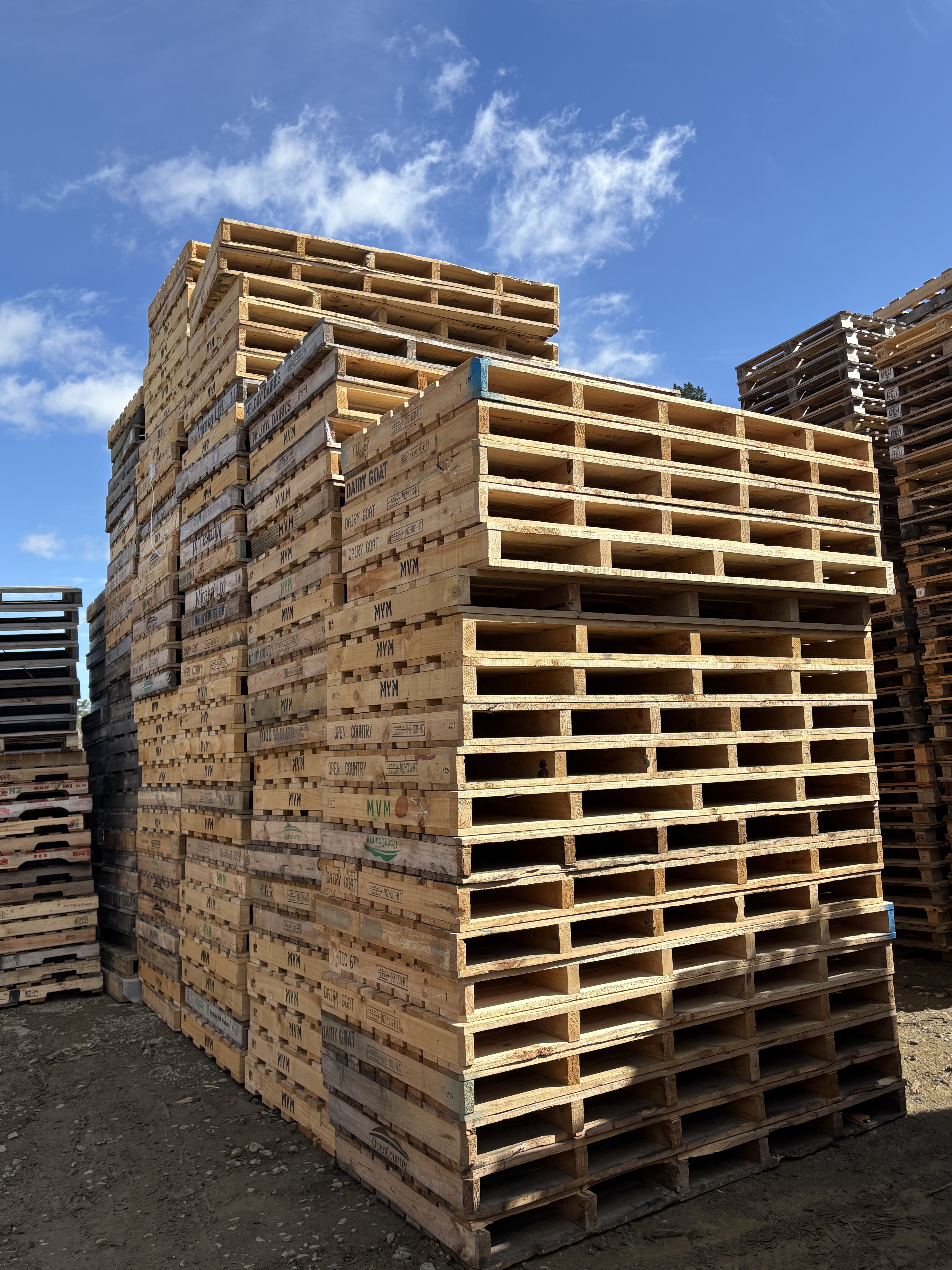 a photo of a stack of oversized pallets